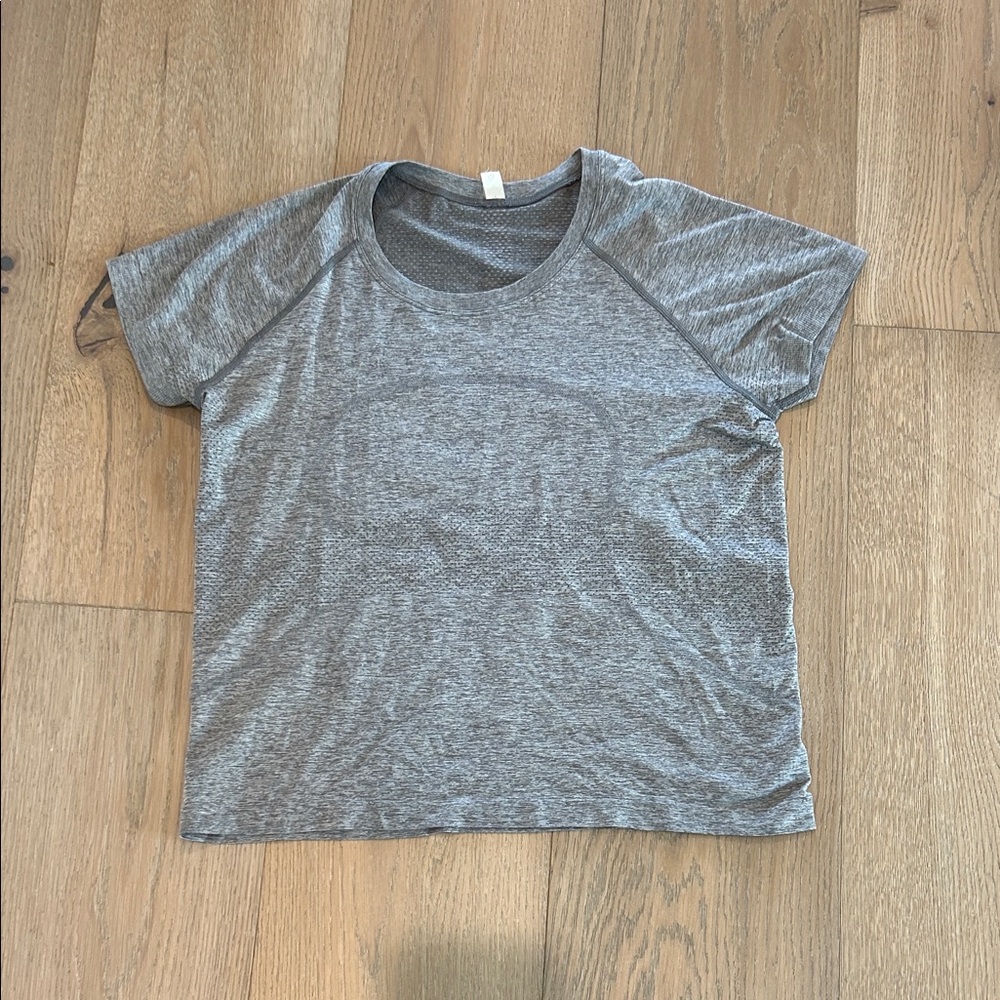 Lululemon Gray Short Sleeve Swiftly Tech T Shirt